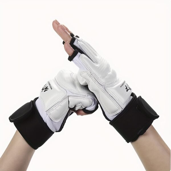 c8982089-55cb-4b6e-abb4-86271f6adca4.jpg Boxing gloves new half-finger boxing gloves